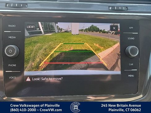 Certified 2021 Volkswagen Tiguan SE w/ Panoramic Sunroof Package AWD/4WD image 7