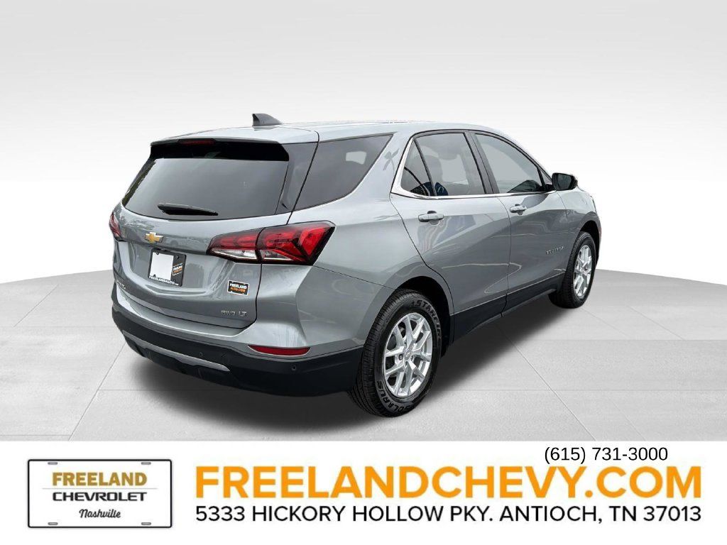 Used 2024 Chevrolet Equinox LT AWD/4WD image 3