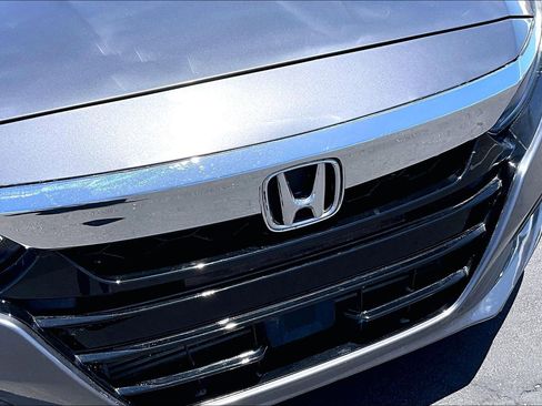 Used 2018 Honda Accord Touring image 28