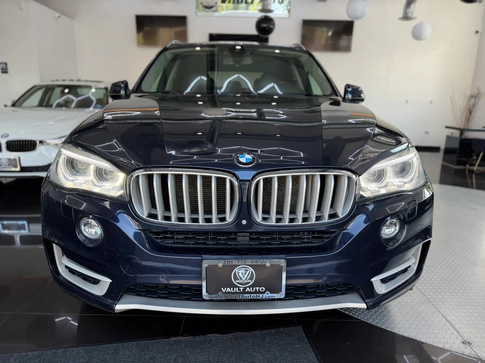 Used 2015 BMW X5 xDrive35i AWD/4WD image 1