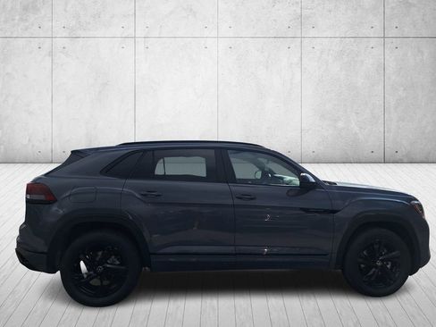 New 2026 Volkswagen Atlas Cross Sport SEL R-Line image 7