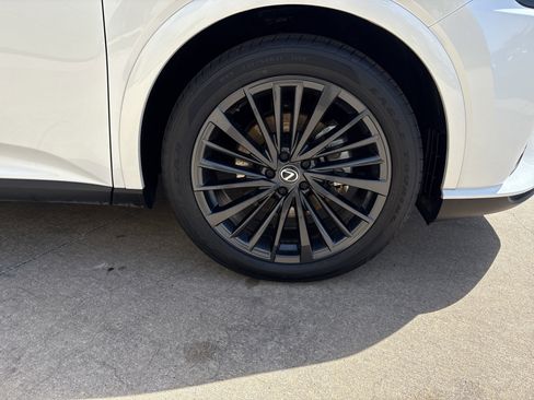 Used 2025 Lexus RX 350h w/ Convenience Package AWD/4WD image 13