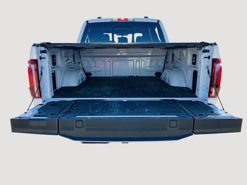 Used 2025 Ford F150 King Ranch image 34