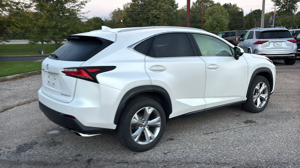 Used 2017 Lexus NX 200t AWD w/ Premium Package image 27