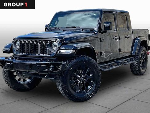 Used 2024 Jeep Gladiator Sport AWD/4WD image 1