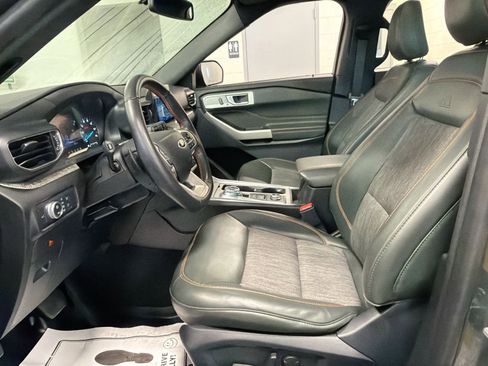 Used 2022 Ford Explorer Timberline w/ Timberline Technology Package AWD/4WD image 14