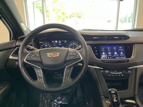 Certified 2023 Cadillac XT5 Premium Luxury w/ Technology Package AWD/4WD image 19