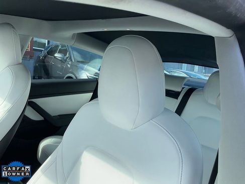 Used 2019 Tesla Model 3 Long Range image 17