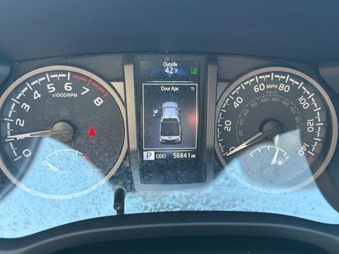 Used 2023 Toyota Tacoma TRD Sport image 18