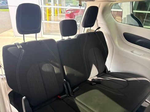 Used 2024 Chrysler Voyager LX FWD image 30