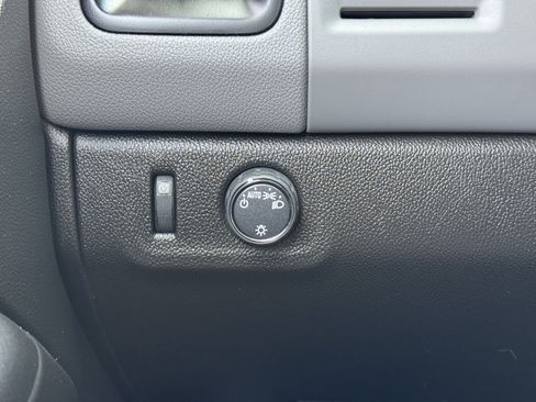 Used 2021 Chevrolet Colorado W/T w/ Custom Special Edition image 31