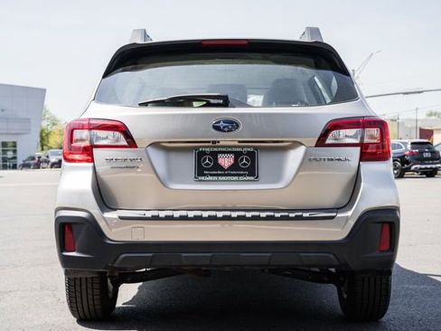 Used 2018 Subaru Outback 2.5i AWD/4WD image 6