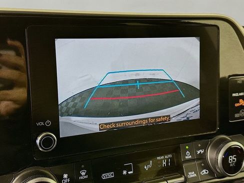 Certified 2024 Toyota Highlander LE image 17