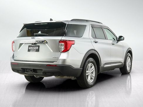 Used 2024 Ford Explorer XLT w/ Class IV Trailer Tow Package AWD/4WD image 5