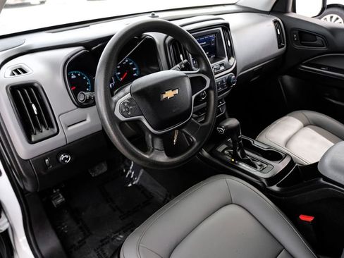 Used 2021 Chevrolet Colorado W/T w/ WT Convenience Package image 2