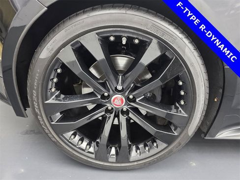 Used 2020 Jaguar F-TYPE Checkered Flag image 15