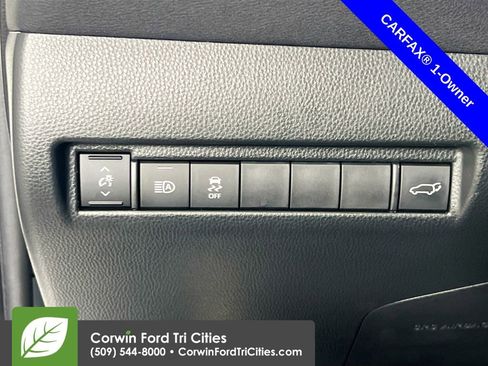 Used 2024 Toyota Venza Nightshade image 19