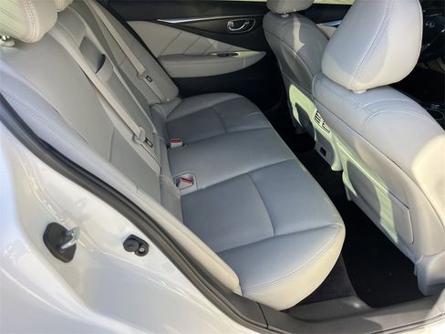 Used 2022 INFINITI Q50 Sensory image 12