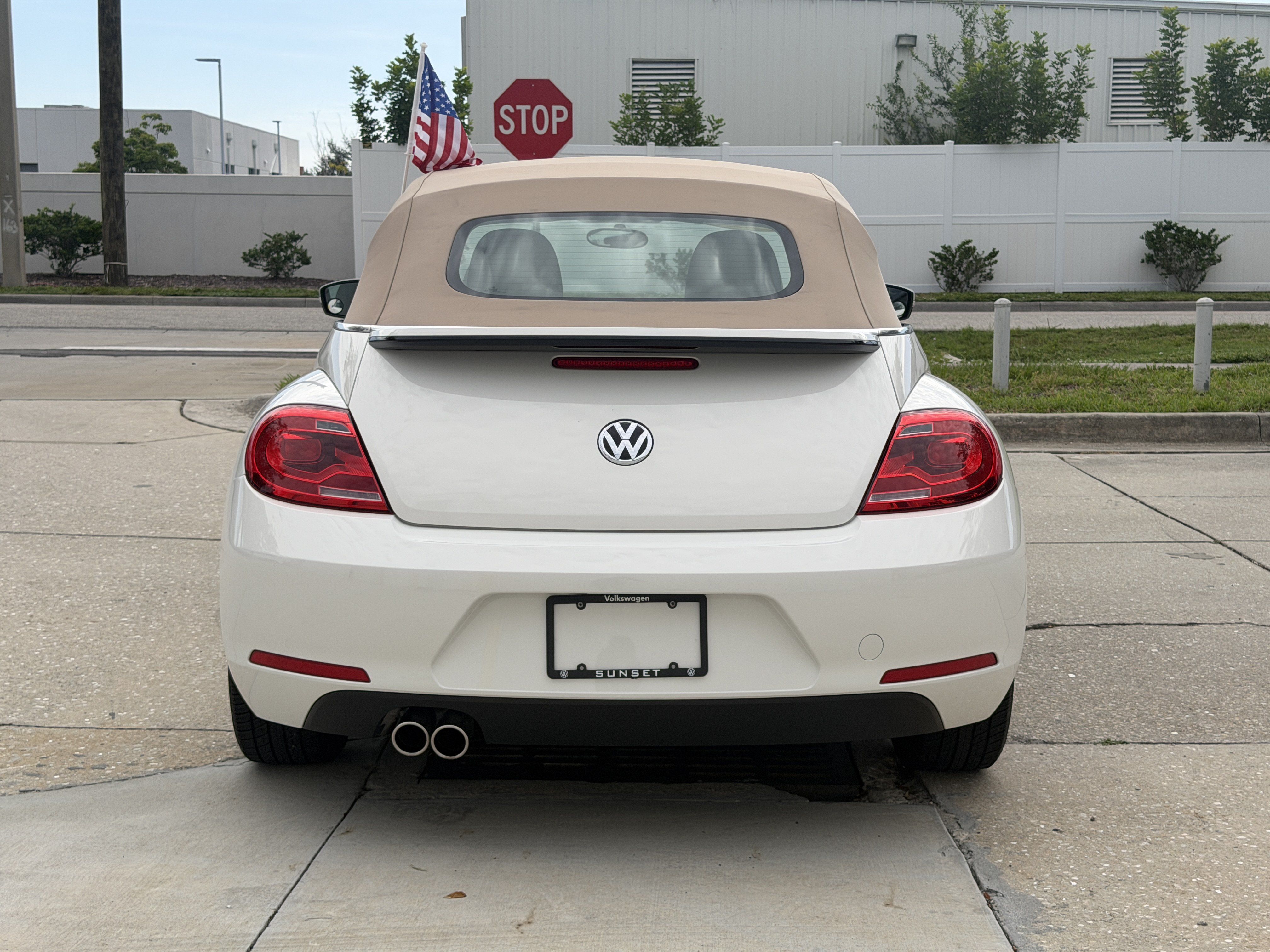 Used 2013 Volkswagen Beetle 2.5 FWD image 6