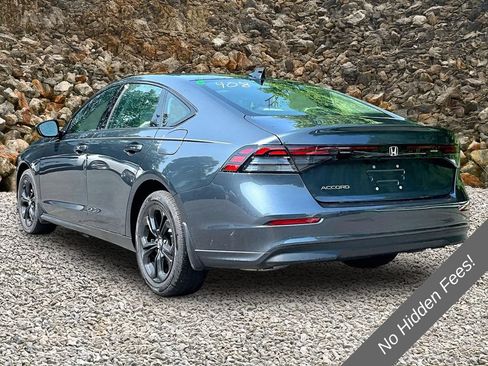 Used 2025 Honda Accord SE image 9