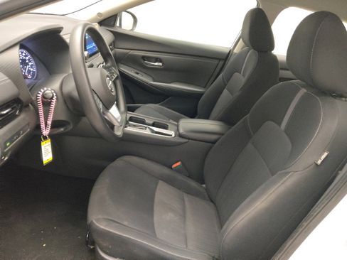 Used 2023 Nissan Sentra SV FWD image 17