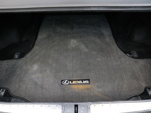 Used 2018 Lexus LS 500 F Sport w/ Accessory Package (Z2) image 32