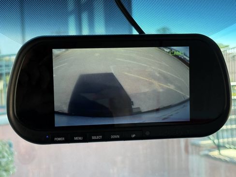 Used 2018 Chevrolet Express 3500 w/ Driver Convenience Package image 14