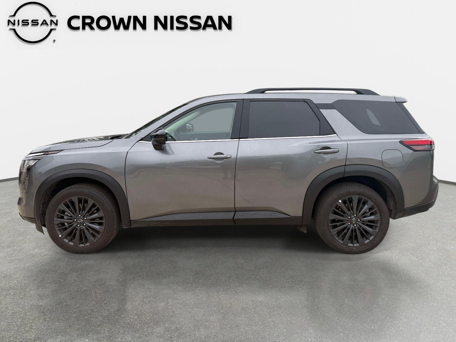 Certified 2026 Nissan Pathfinder SL w/ SL Premium Package FWD image 3