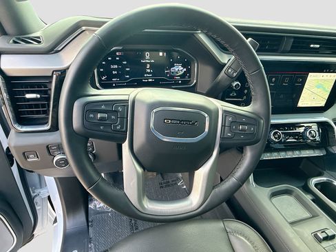 Used 2025 GMC Sierra 2500 Denali w/ Denali Reserve Package AWD/4WD image 39