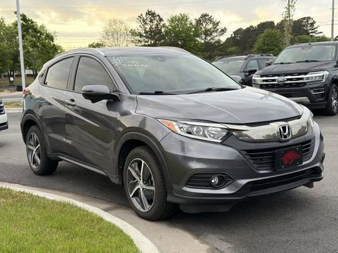 Used 2021 Honda HR-V EX image 6