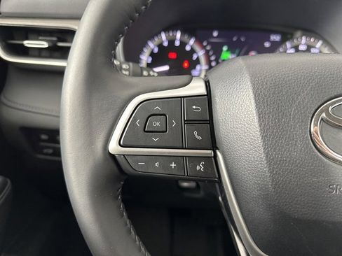 Certified 2023 Toyota Highlander LE image 15