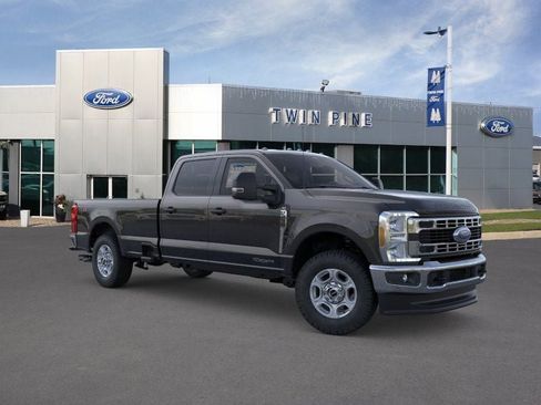 New 2026 Ford F250 XLT w/ Snow Plow Prep Package AWD/4WD image 7