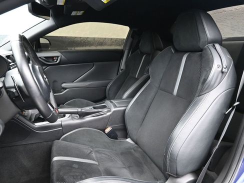 Used 2023 Toyota GR86 Premium image 10