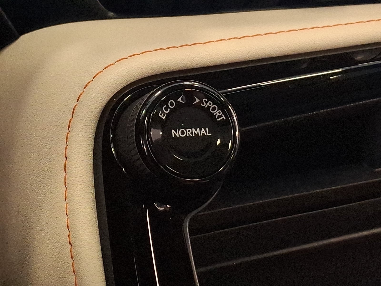 Used 2024 Lexus NX 350 AWD w/ Cold Area Package image 25