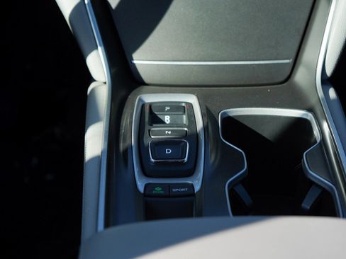 Used 2018 Honda Accord EX-L image 17