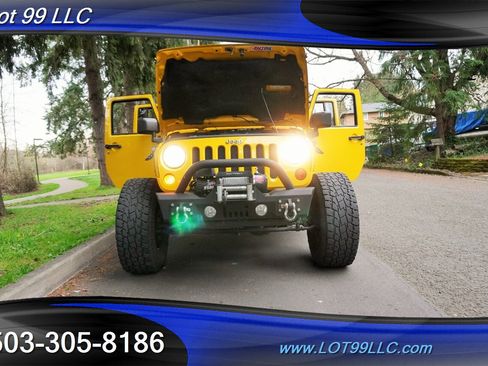 Used 2011 Jeep Wrangler Unlimited Sahara w/ Dual Top Group image 30