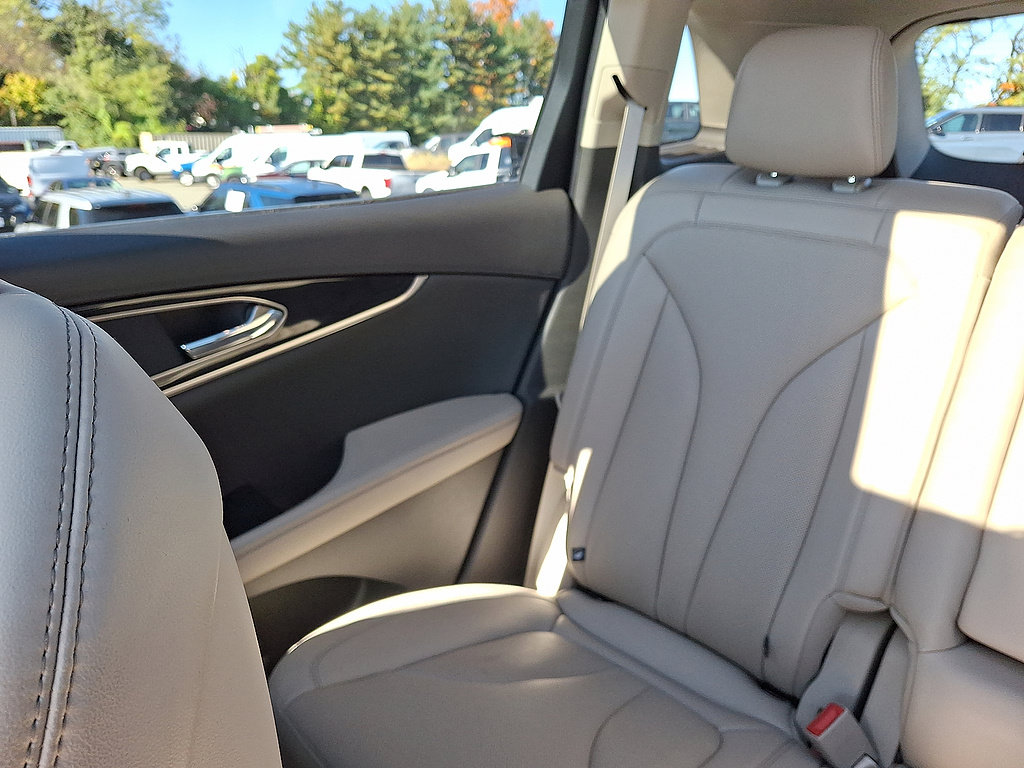 Used 2023 Lincoln Nautilus Reserve AWD/4WD image 38