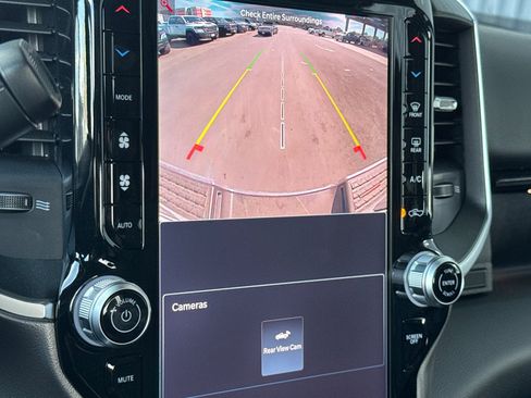 New 2026 RAM 2500 Big Horn AWD/4WD image 18