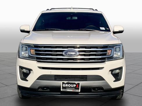 Used 2018 Ford Expedition Max XLT w/ Equipment Group 202A AWD/4WD image 4