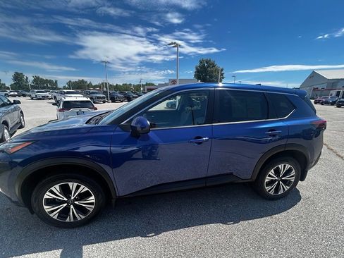 Used 2023 Nissan Rogue SV AWD/4WD image 5