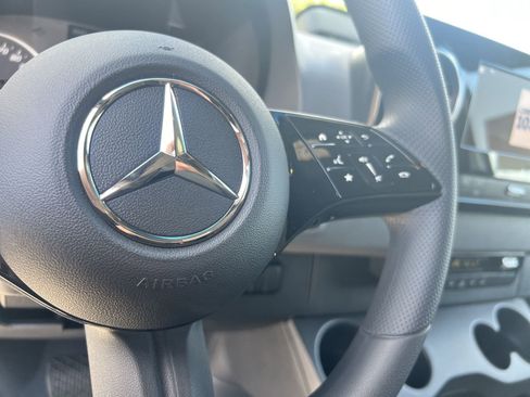 New 2025 Mercedes-Benz Sprinter 2500 image 22