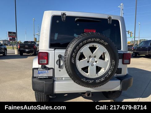 Used 2012 Jeep Wrangler Sahara w/ Dual Top Group image 15