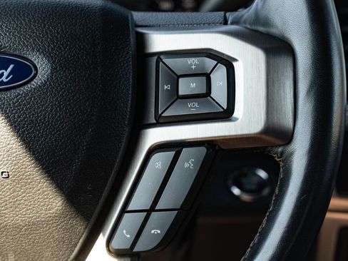Certified 2022 Ford F450 Platinum AWD/4WD image 29