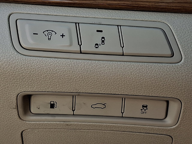 Used 2015 Hyundai Sonata Limited FWD image 9