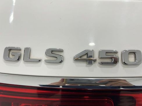 Used 2020 Mercedes-Benz GLS 450 4MATIC image 27