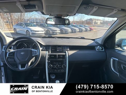 Used 2019 Land Rover Discovery Sport SE image 33