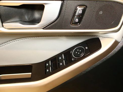 Used 2023 Ford Explorer XLT w/ Equipment Group 202A image 43