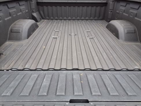 Used 2024 Chevrolet Silverado 2500 Custom w/ Custom Value Package image 10