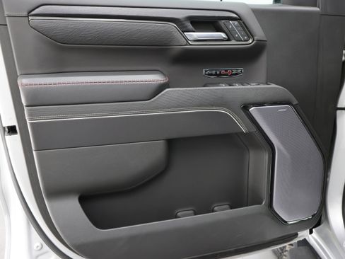 Used 2022 GMC Sierra 1500 AT4X image 47