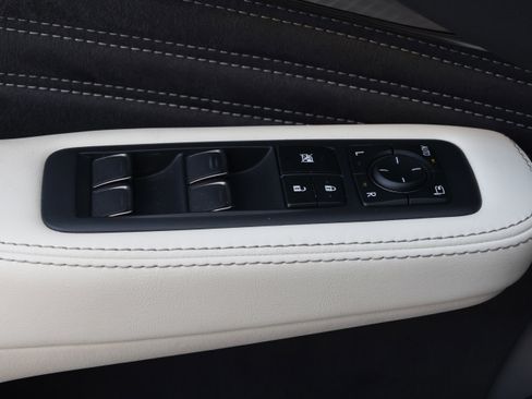 Used 2024 Lexus LS 500 F Sport image 14